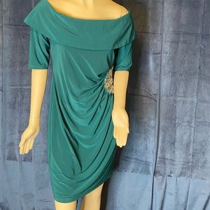 Betsy&Adam embellished gorgeous green dress.